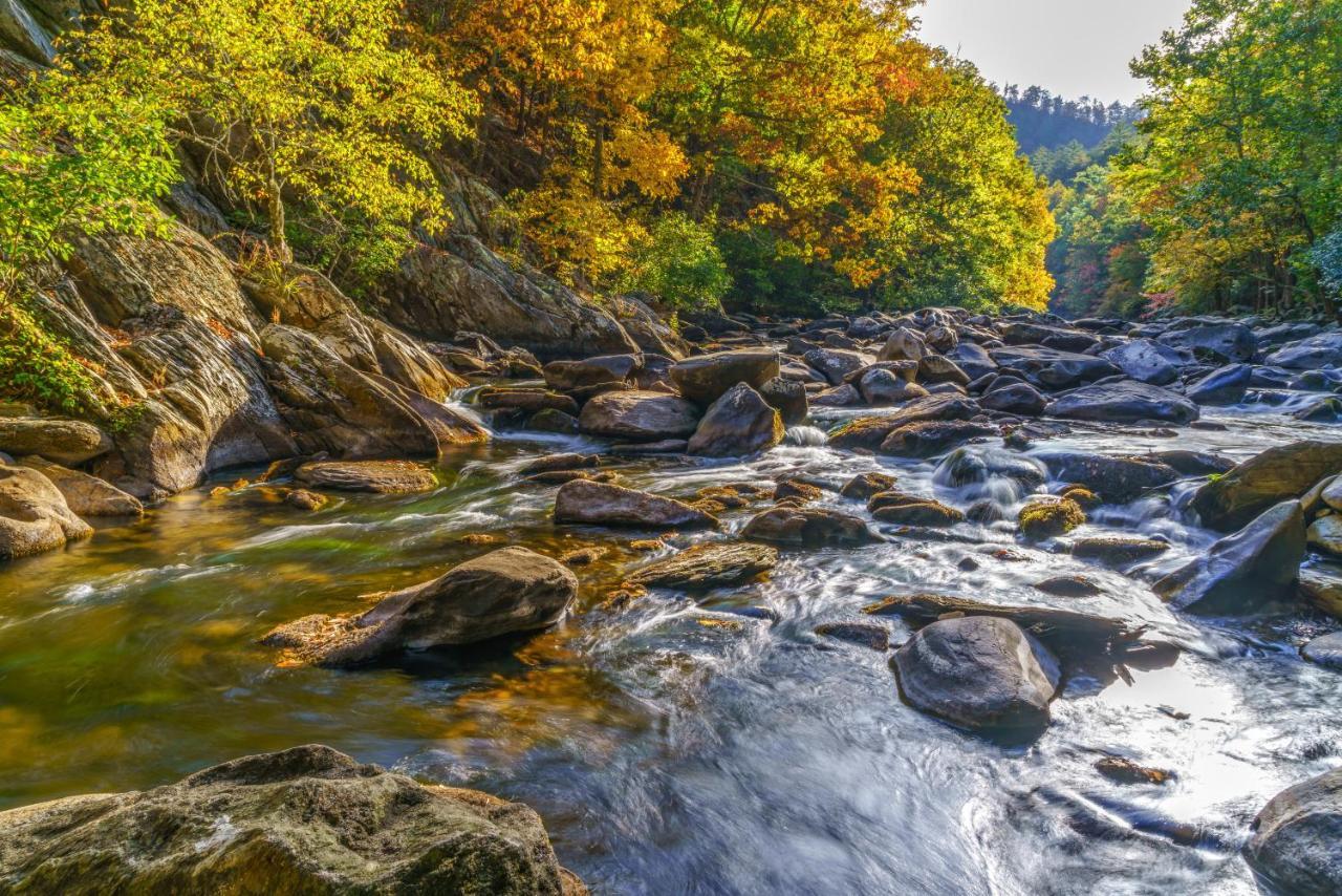 Mountain Hideaway Villa Gatlinburg Bagian luar foto